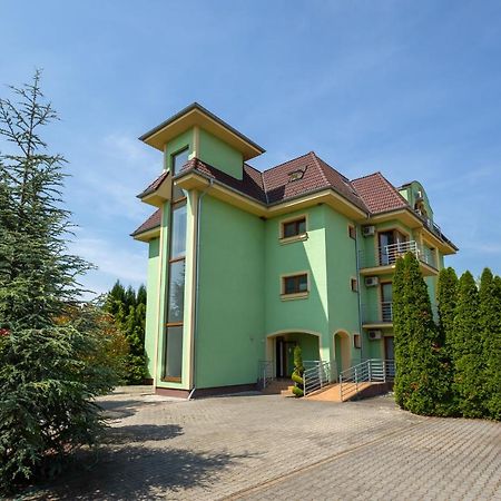 Pensionbb Veľký Meder Exterior foto